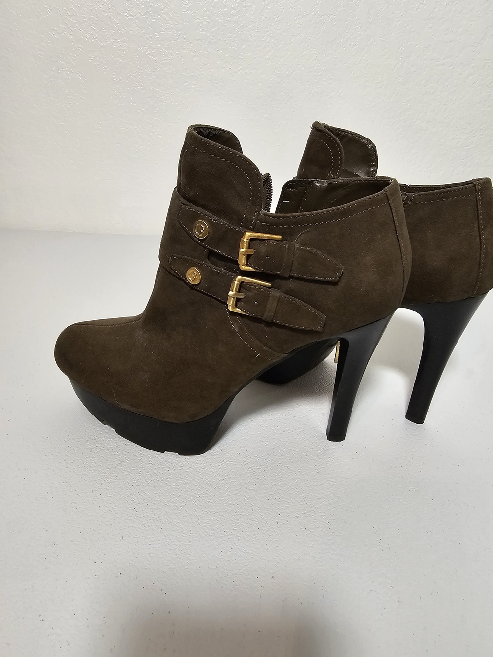 GUESS Brown Suede Ankle Platform Boots Buckle Accent Stiletto US 8,5